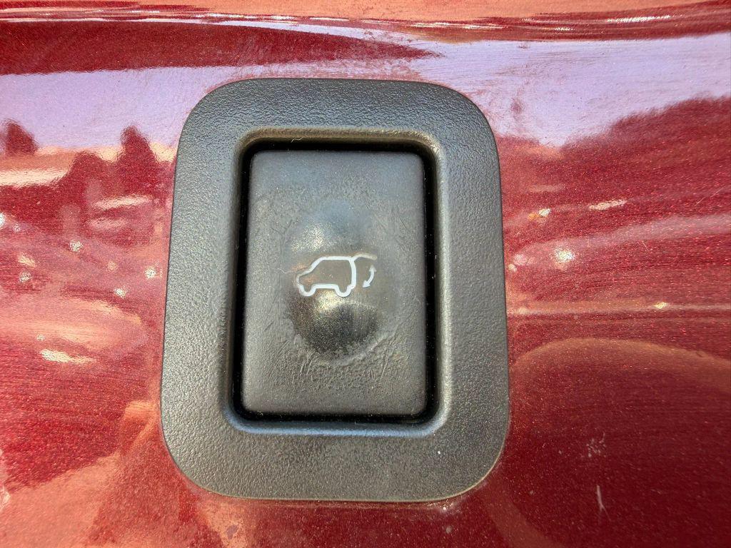 used 2014 Toyota Highlander car, priced at $14,499