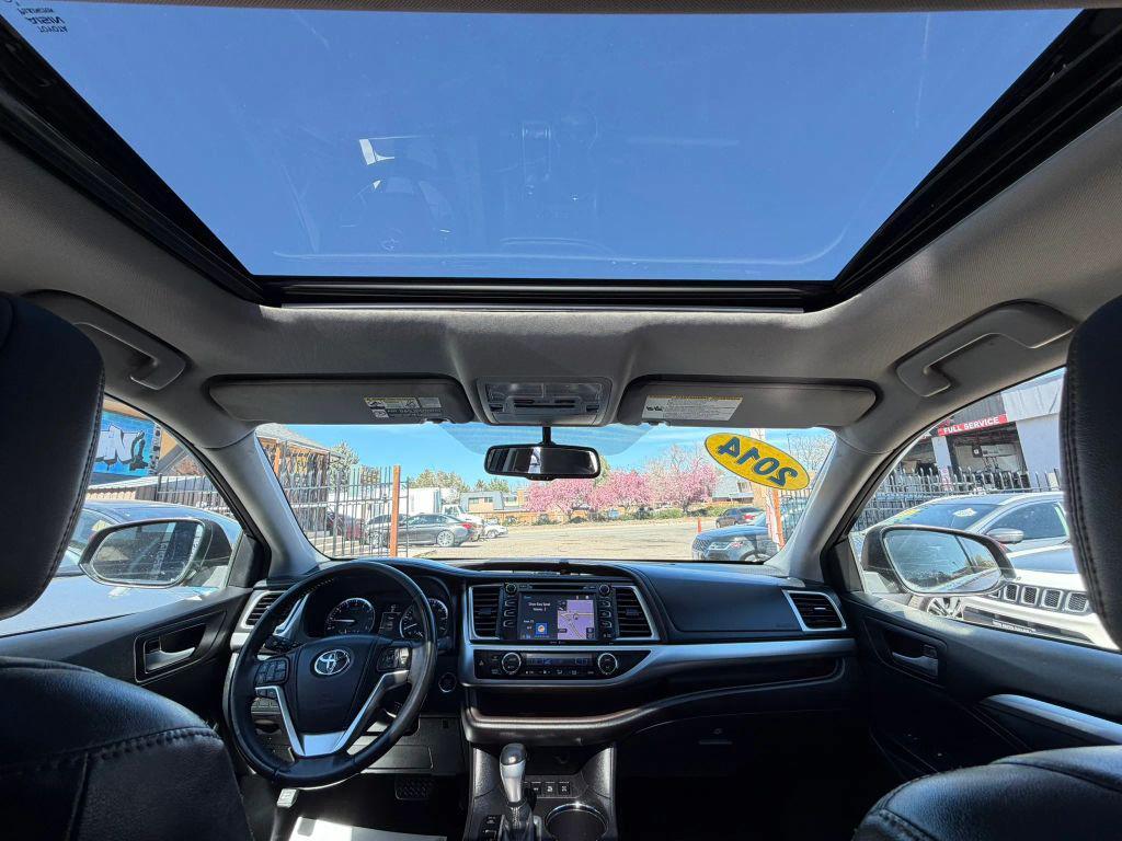 used 2014 Toyota Highlander car, priced at $14,499