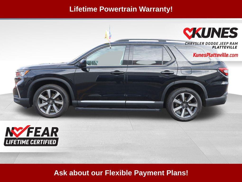 used 2023 Honda Pilot car, priced at $42,977