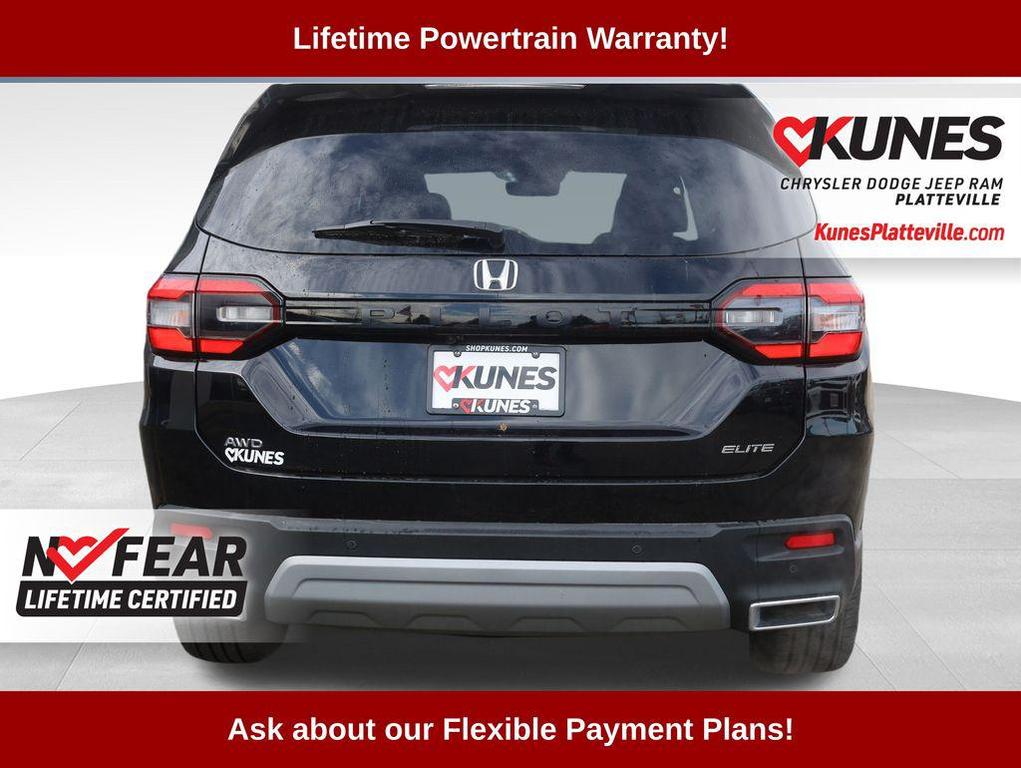 used 2023 Honda Pilot car, priced at $42,977