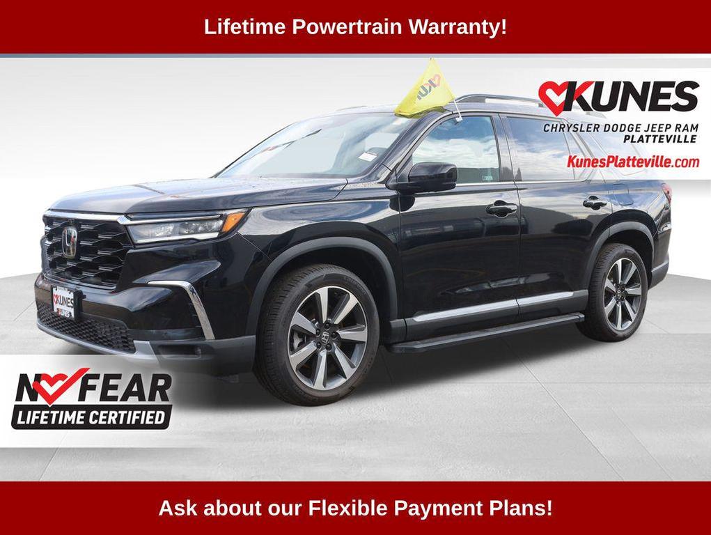 used 2023 Honda Pilot car, priced at $42,977