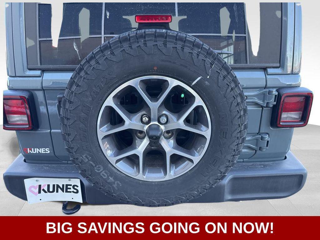 new 2025 Jeep Wrangler car, priced at $44,485