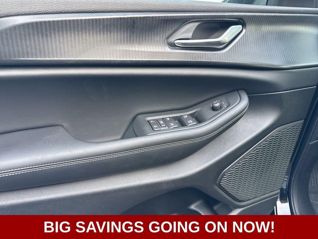 new 2025 Jeep Grand Cherokee car, priced at $39,394