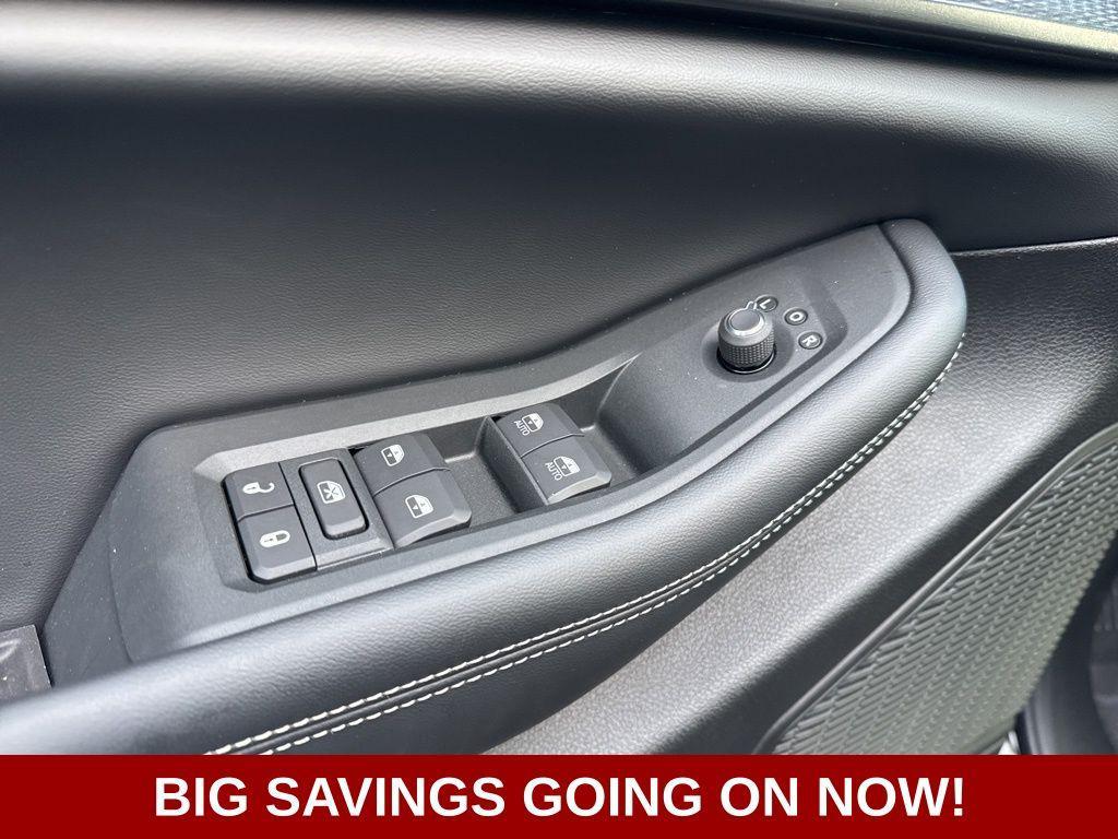 new 2025 Jeep Grand Cherokee car, priced at $39,394