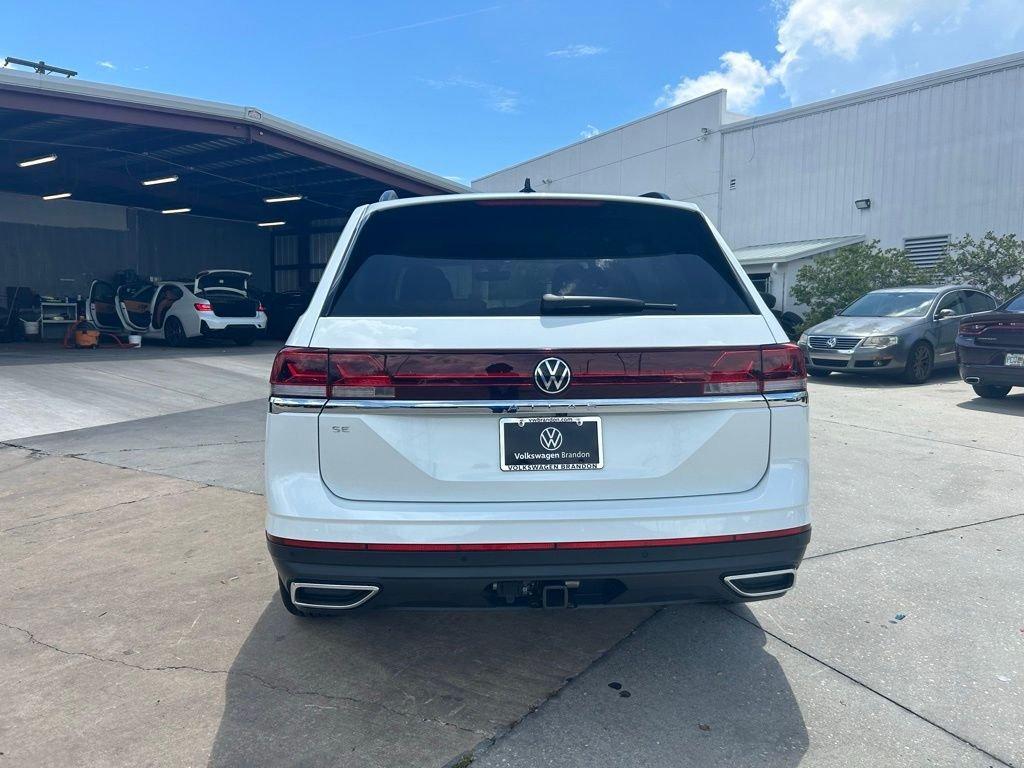 new 2026 Volkswagen Atlas car, priced at $43,652
