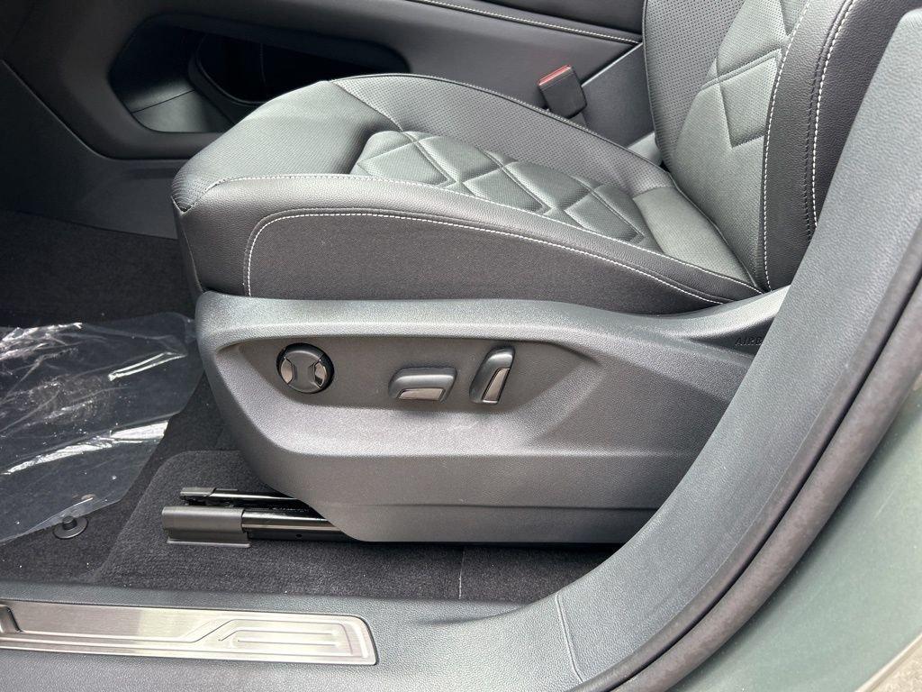 new 2026 Volkswagen Atlas car, priced at $41,164