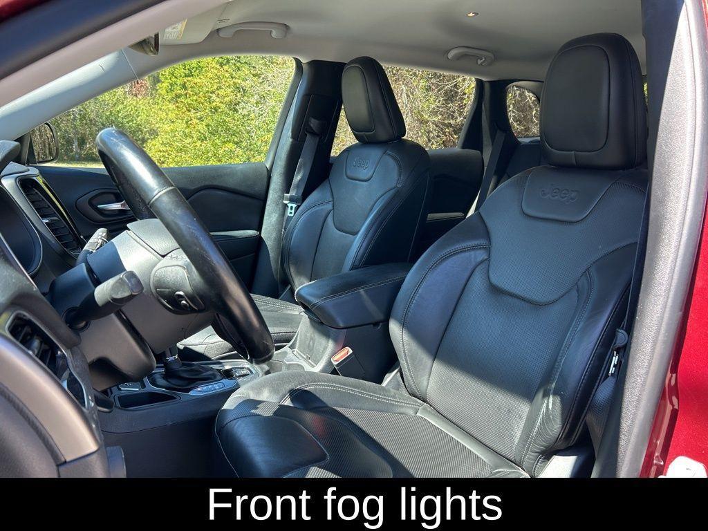 used 2019 Jeep Cherokee car, priced at $16,295