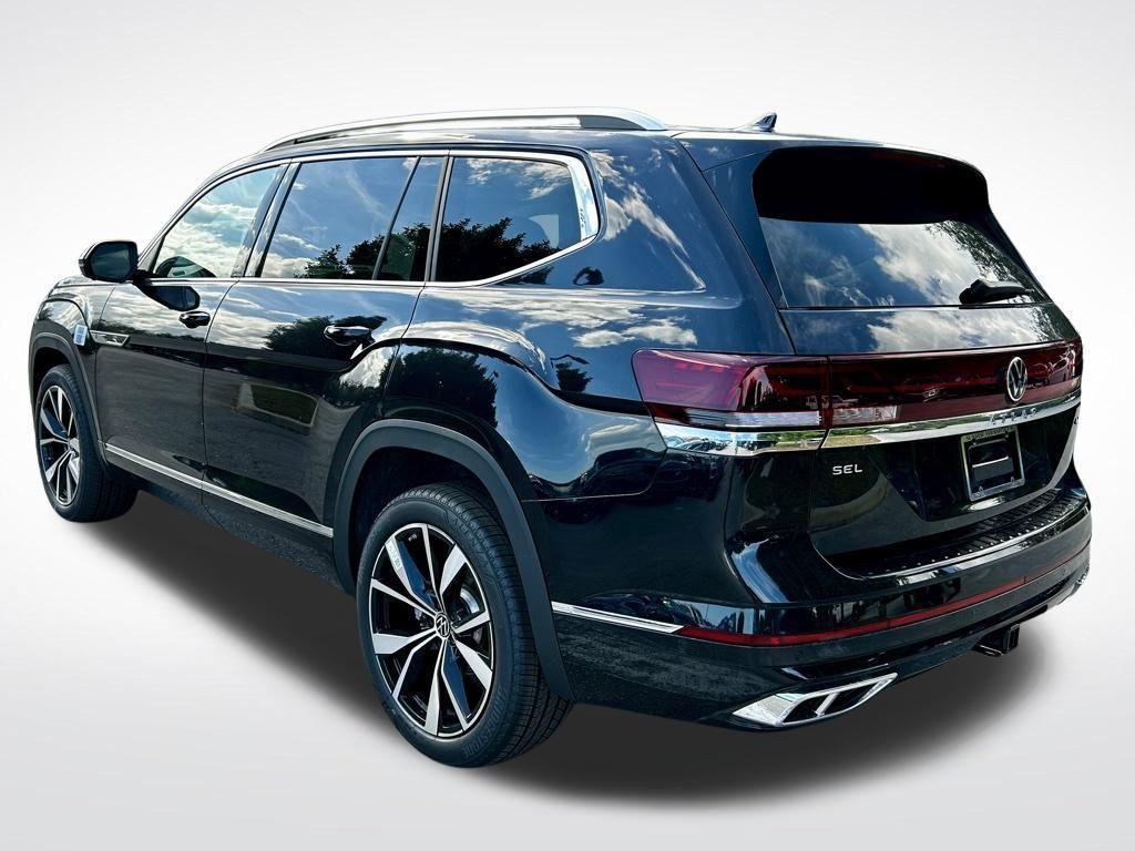 new 2026 Volkswagen Atlas car, priced at $52,498