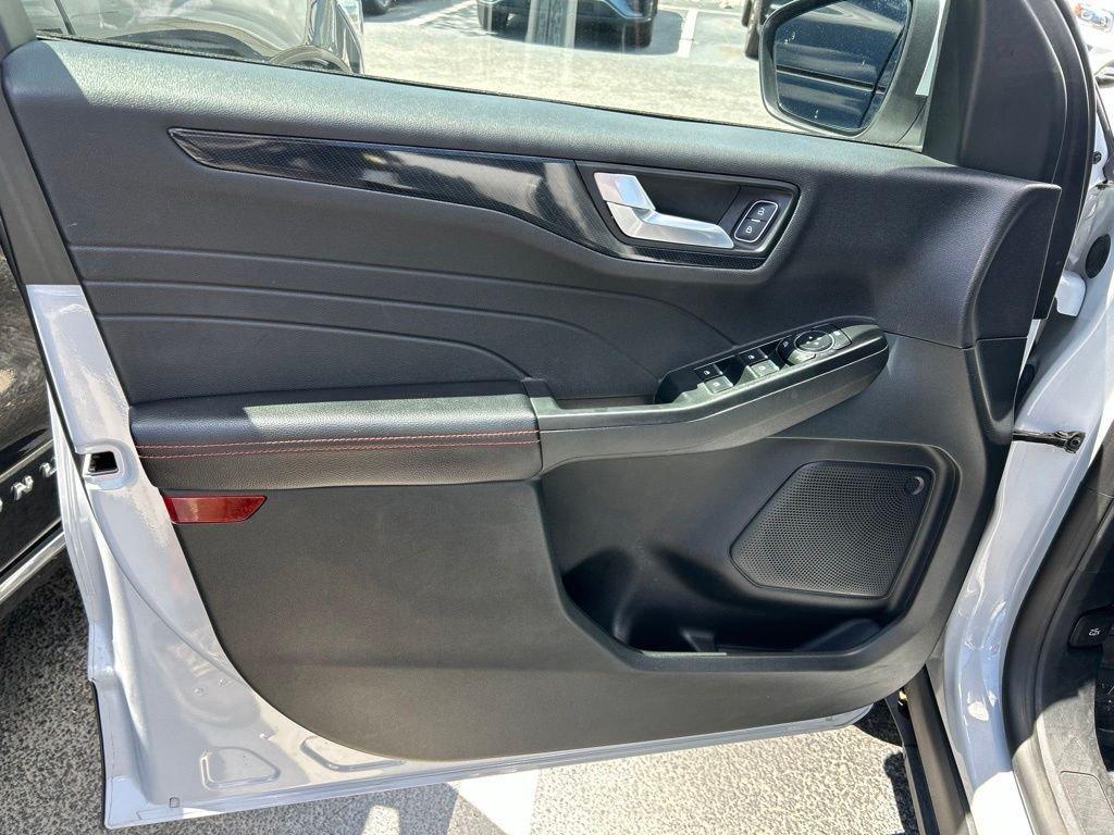 used 2025 Ford Escape car, priced at $20,947