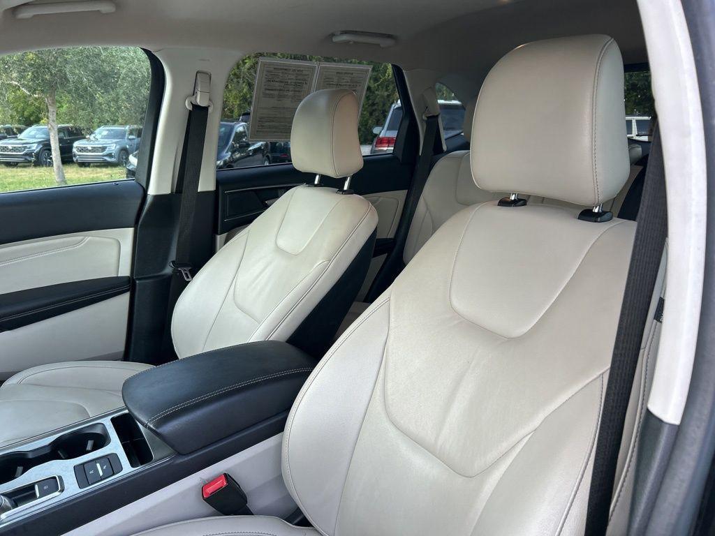 used 2022 Ford Edge car, priced at $18,998