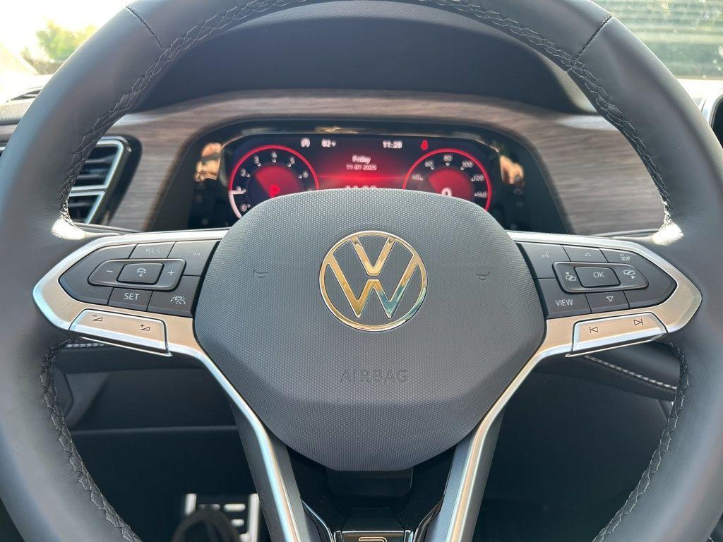 new 2026 Volkswagen Atlas car, priced at $52,611