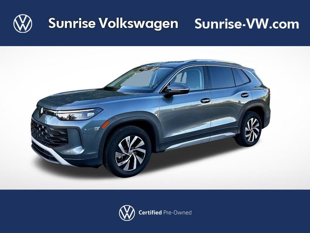 used 2025 Volkswagen Tiguan car, priced at $24,795