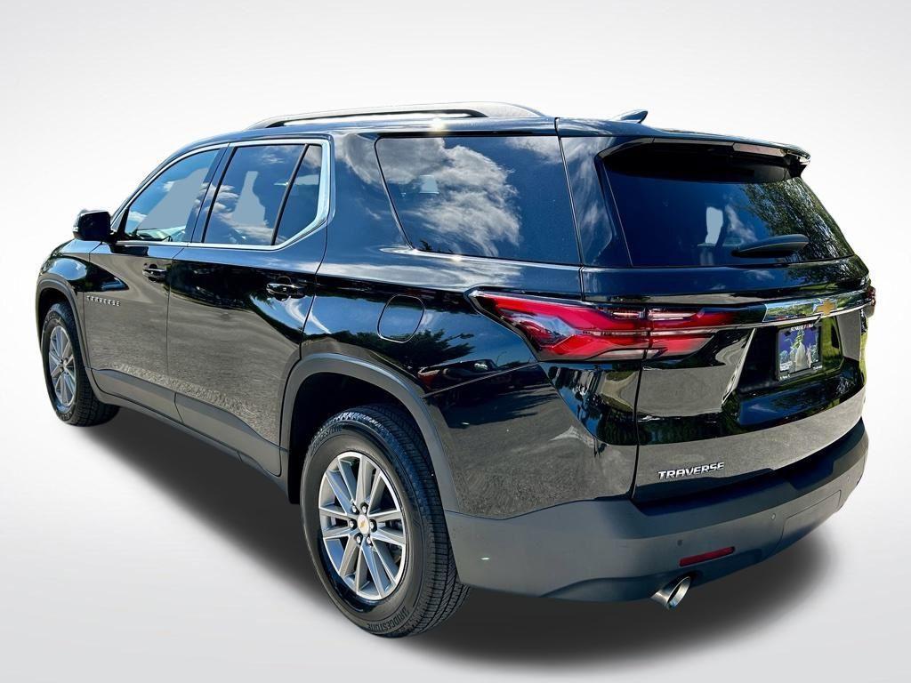 used 2022 Chevrolet Traverse car, priced at $22,998