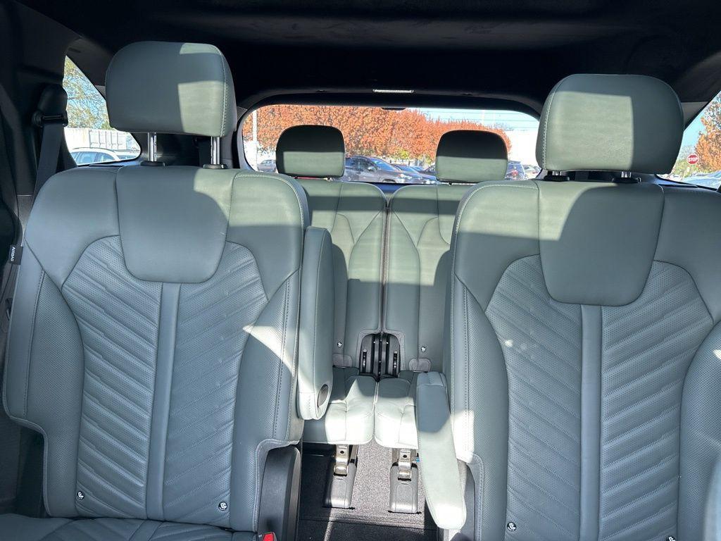 used 2024 Kia Sorento car, priced at $35,897