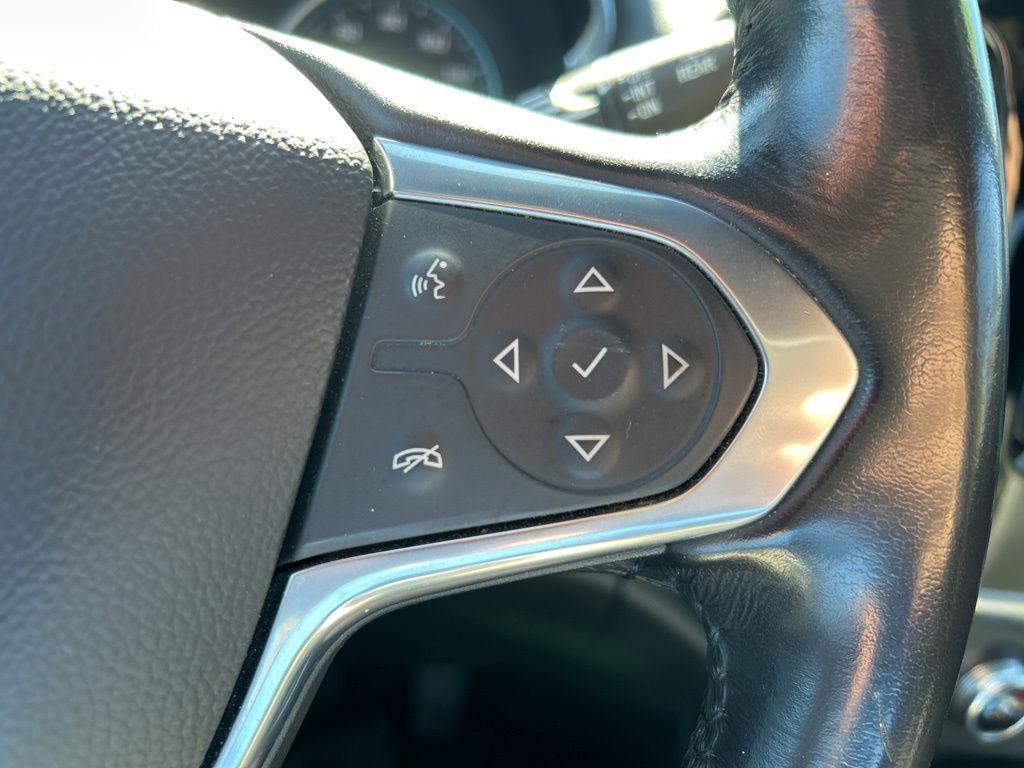 used 2022 Chevrolet Traverse car, priced at $20,998