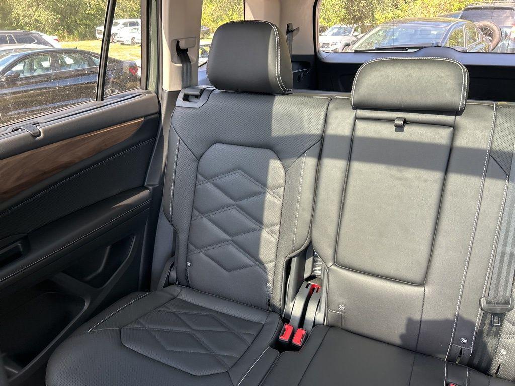 new 2026 Volkswagen Atlas car, priced at $42,443