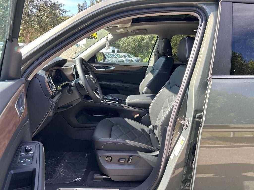 new 2026 Volkswagen Atlas car, priced at $42,443