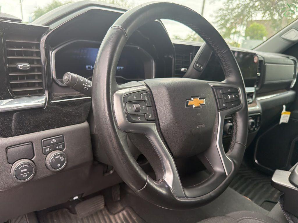 used 2025 Chevrolet Silverado 1500 car, priced at $37,395