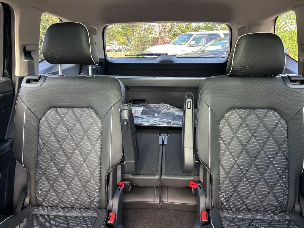 new 2026 Volkswagen Atlas car, priced at $52,611