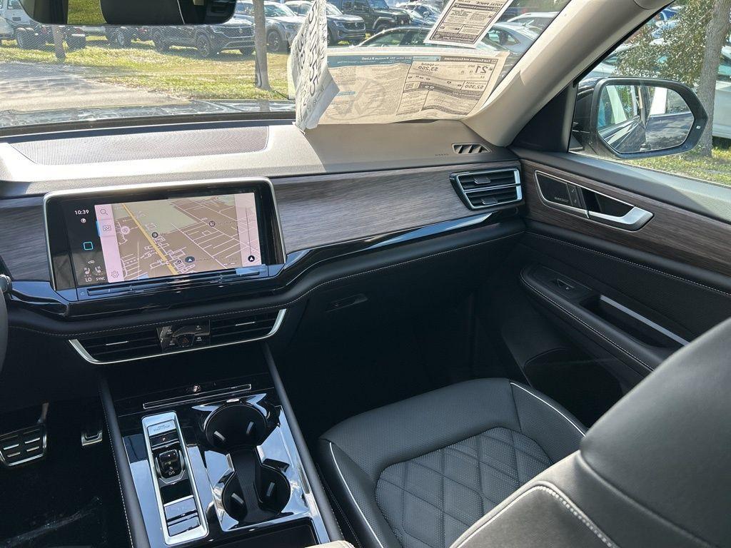 new 2026 Volkswagen Atlas car, priced at $52,611