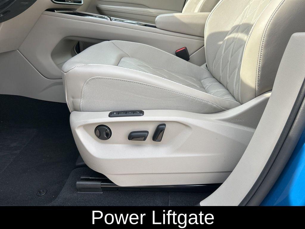 used 2025 Volkswagen Atlas car, priced at $44,395