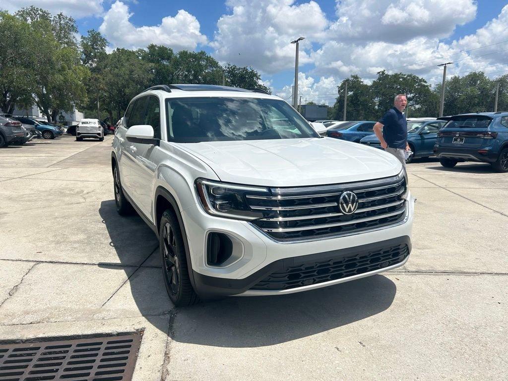 new 2026 Volkswagen Atlas car, priced at $43,652