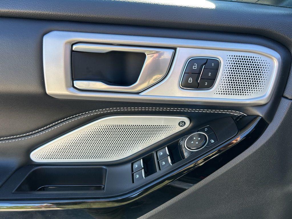 used 2023 Ford Explorer car, priced at $35,598