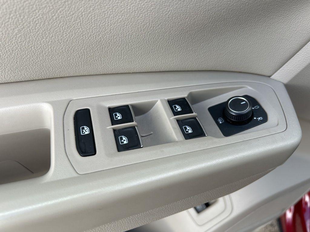 used 2019 Volkswagen Atlas car, priced at $12,995