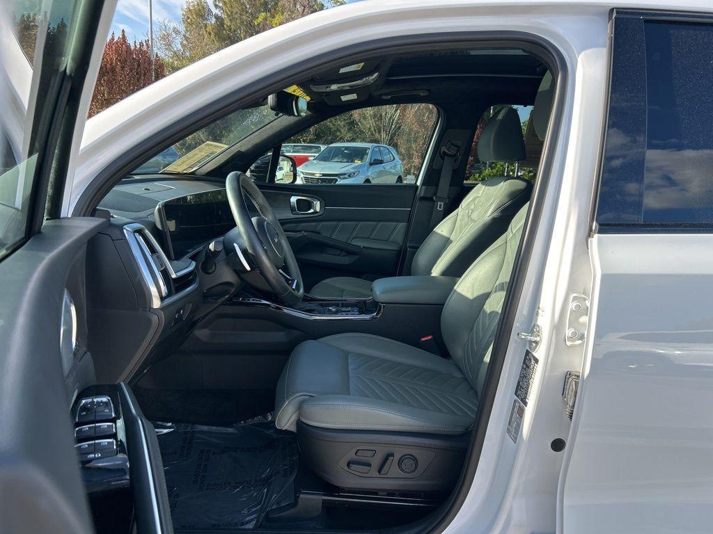 used 2024 Kia Sorento car, priced at $36,698