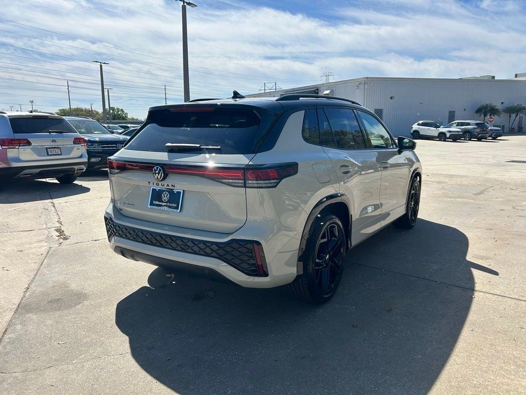 new 2026 Volkswagen Tiguan car, priced at $35,318