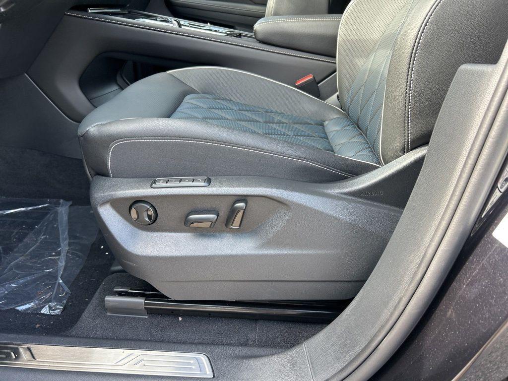 new 2026 Volkswagen Atlas Cross Sport car, priced at $51,293