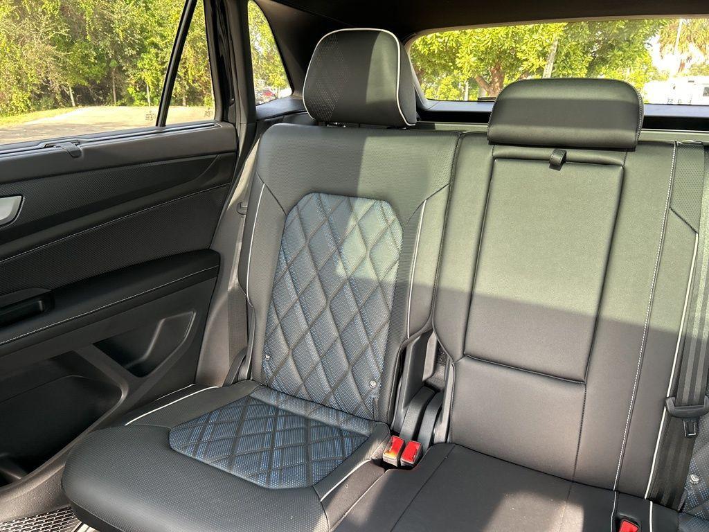 new 2026 Volkswagen Atlas Cross Sport car, priced at $51,293