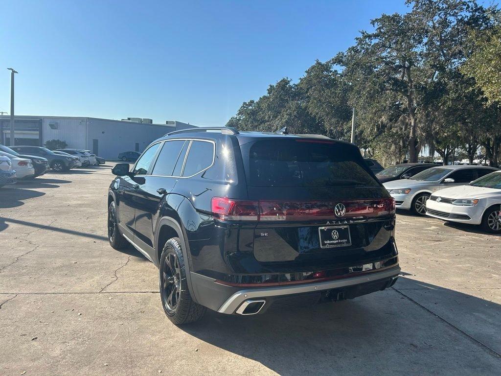 new 2026 Volkswagen Atlas car, priced at $45,871