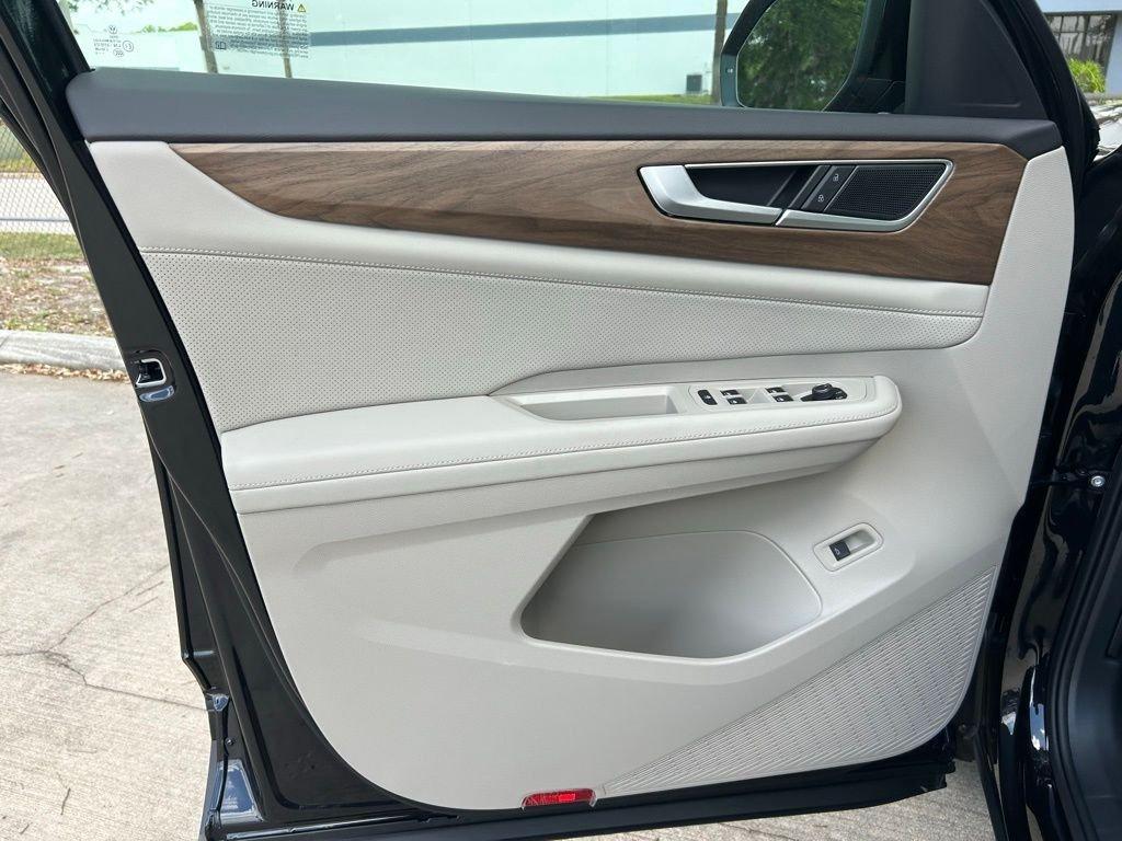new 2026 Volkswagen Atlas car, priced at $42,866