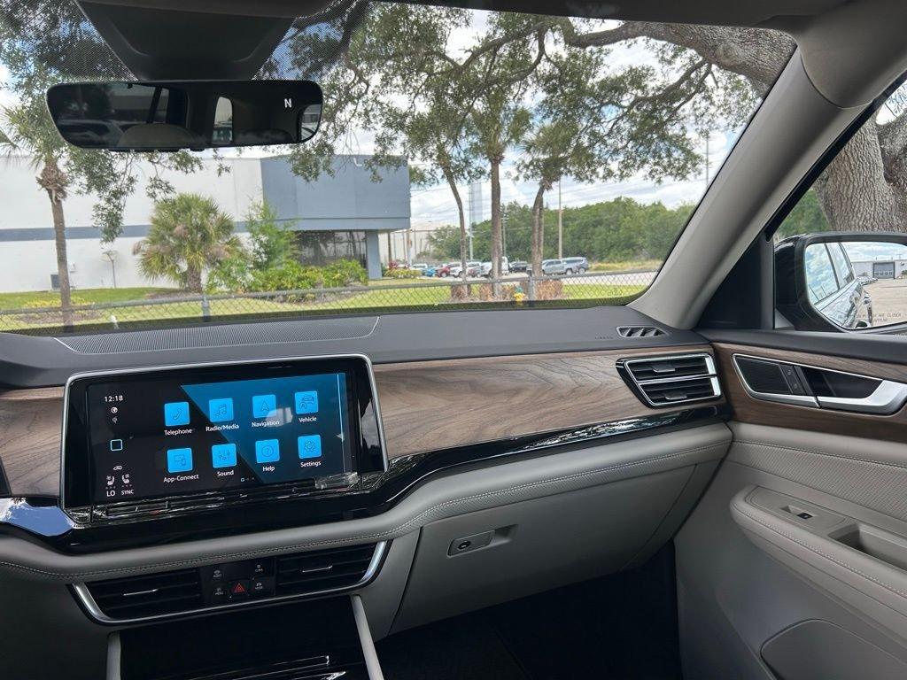 new 2026 Volkswagen Atlas car, priced at $42,866