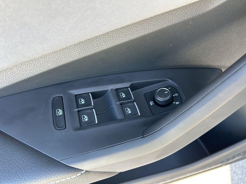 new 2025 Volkswagen Jetta car, priced at $24,147