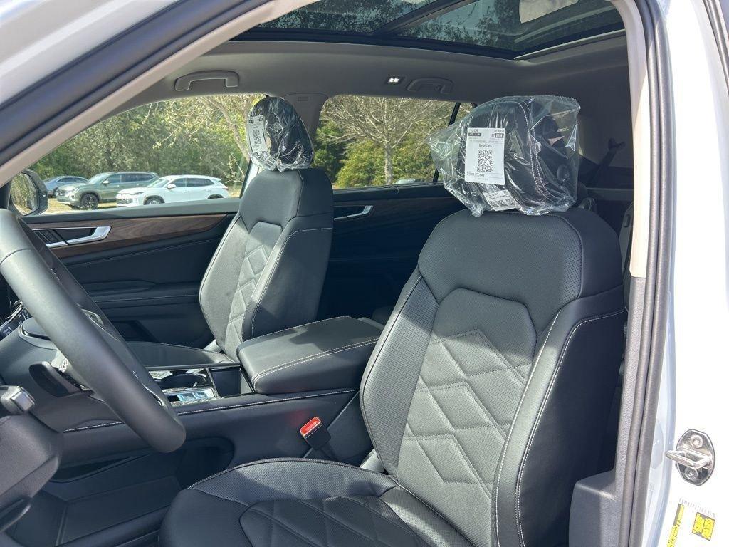 new 2026 Volkswagen Atlas car, priced at $43,797