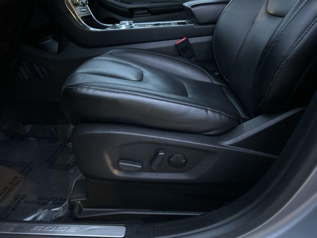 used 2022 Ford Edge car, priced at $17,398