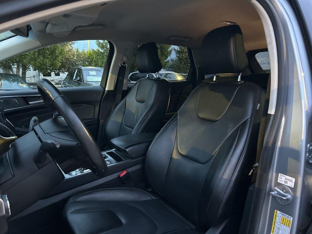 used 2022 Ford Edge car, priced at $17,398
