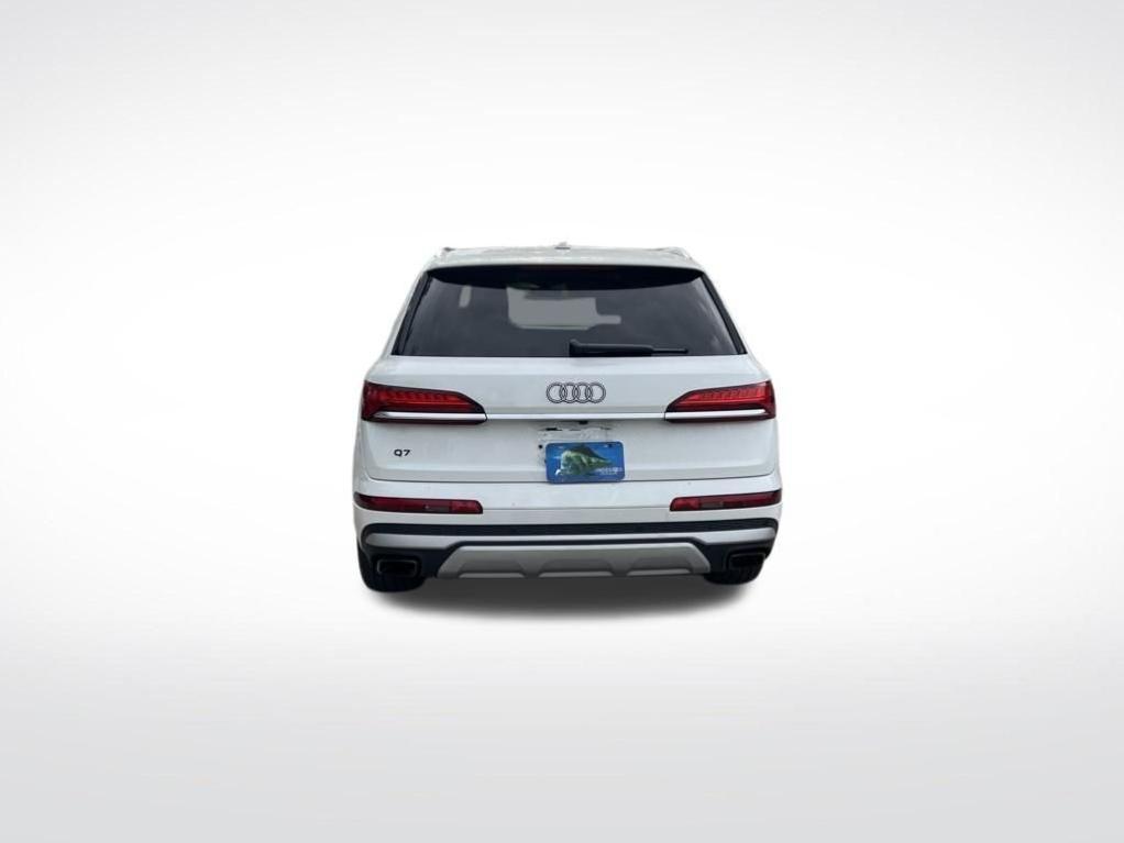 used 2025 Audi Q7 car, priced at $46,297