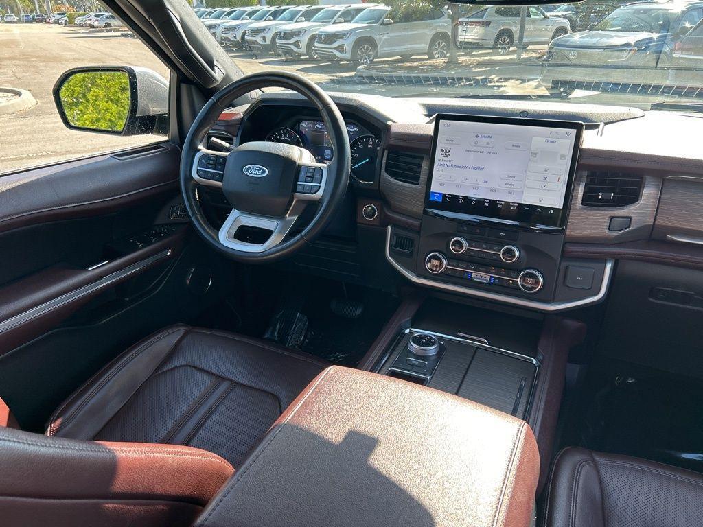 used 2023 Ford Expedition car, priced at $33,697