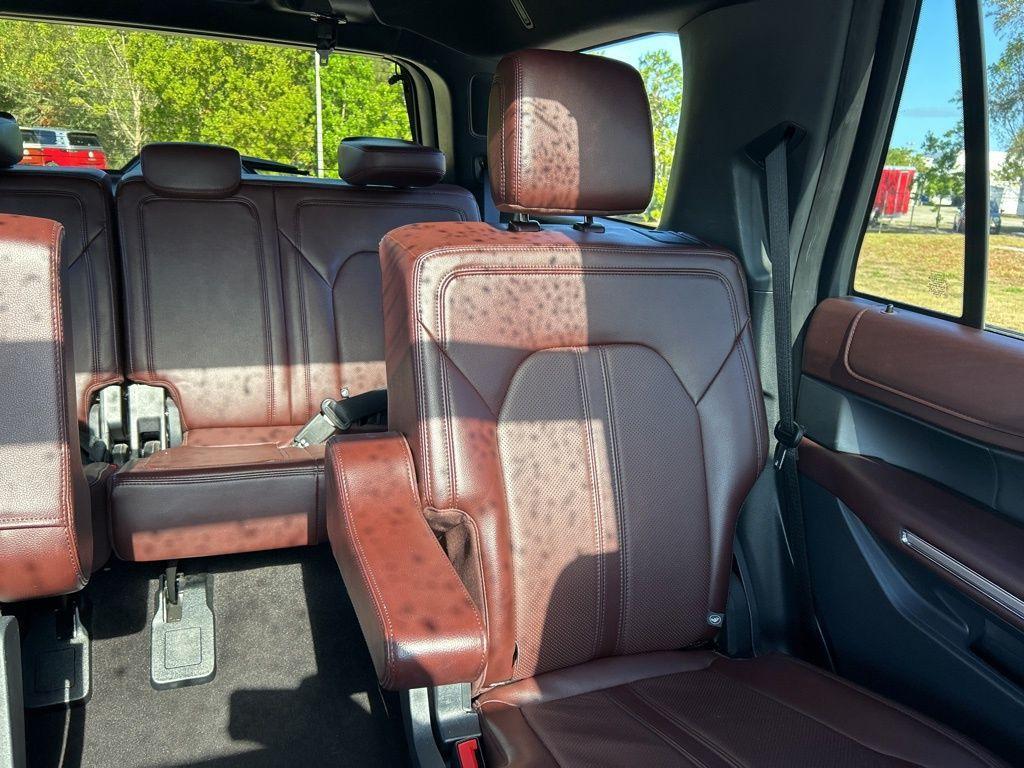 used 2023 Ford Expedition car, priced at $33,697