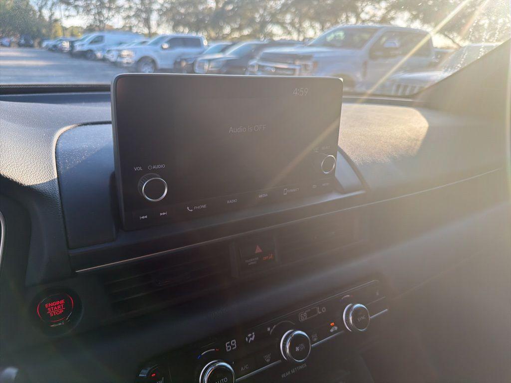 used 2023 Honda Pilot car, priced at $32,297