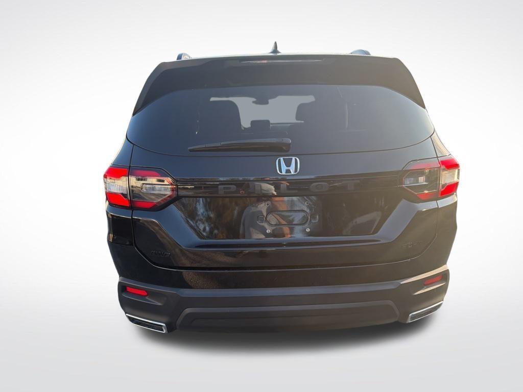 used 2023 Honda Pilot car, priced at $32,297