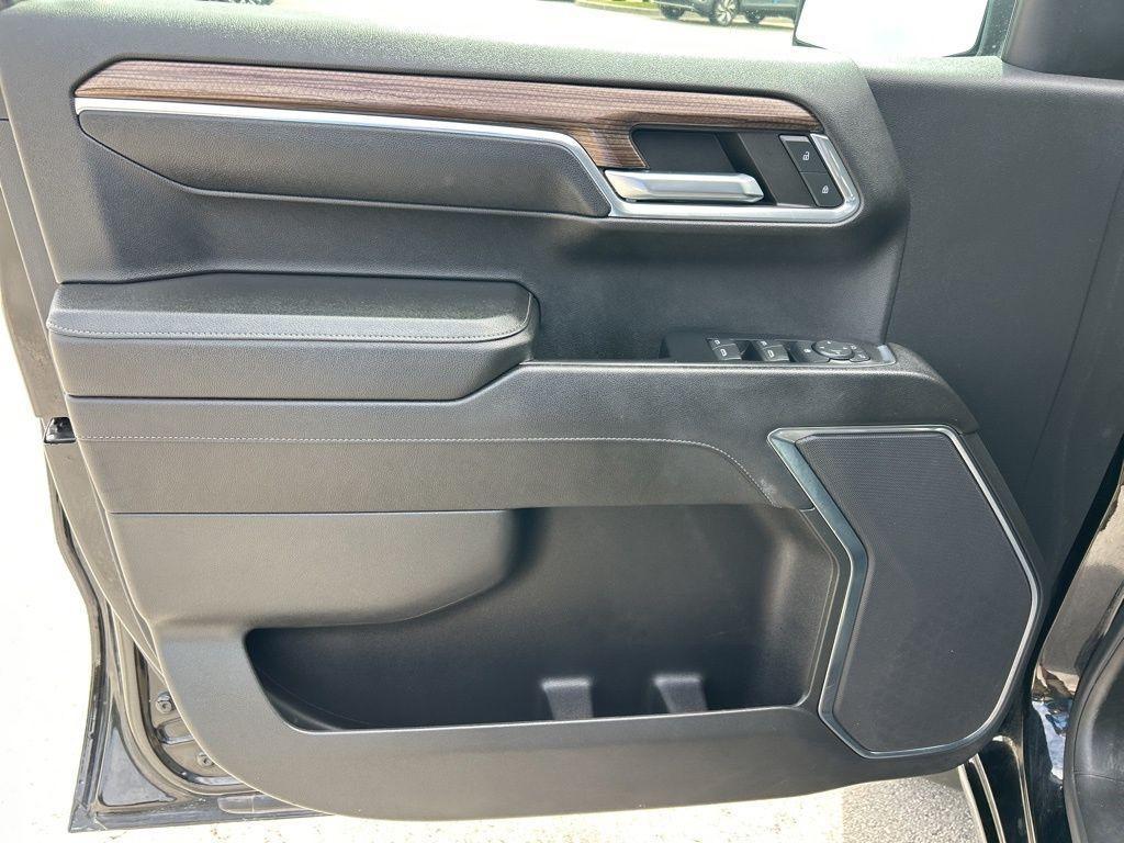 used 2023 Chevrolet Silverado 1500 car, priced at $32,697