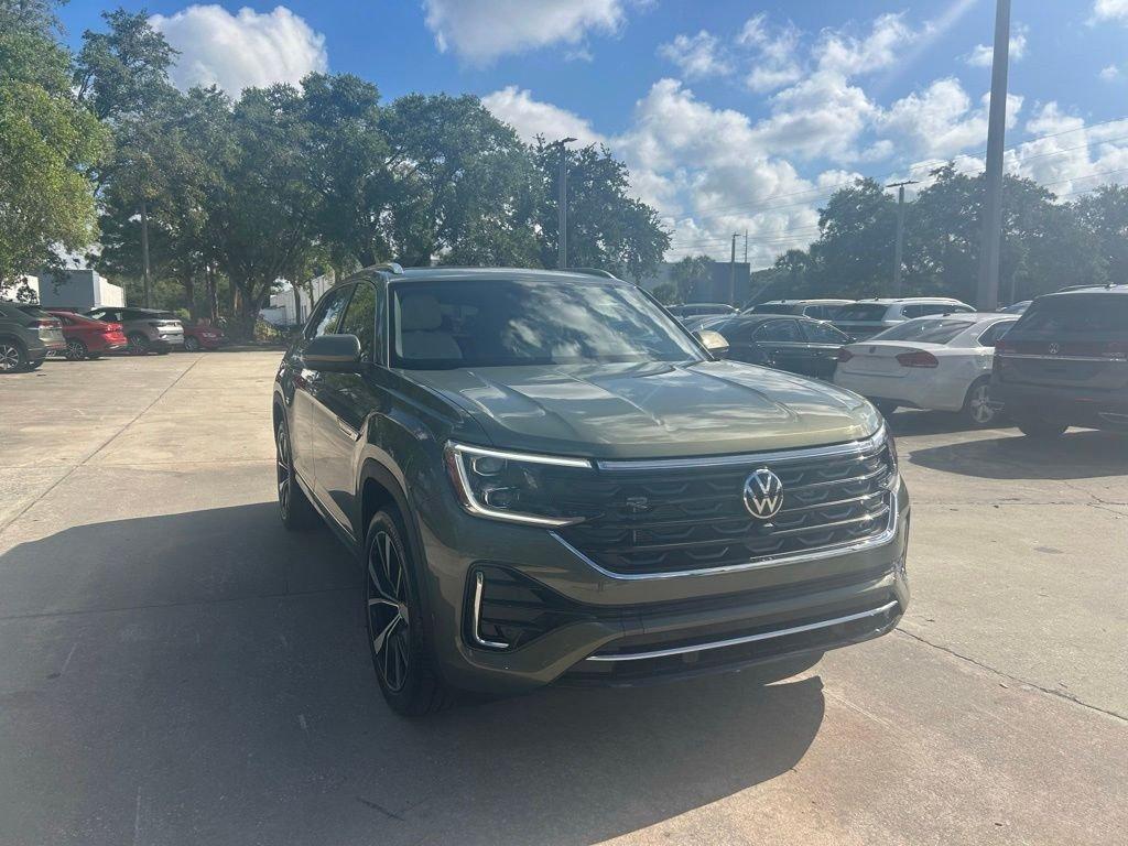 new 2026 Volkswagen Atlas Cross Sport car, priced at $50,320