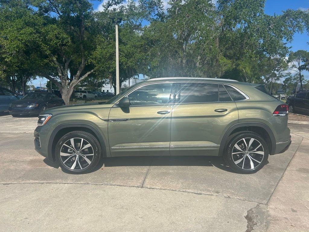 new 2026 Volkswagen Atlas Cross Sport car, priced at $50,320