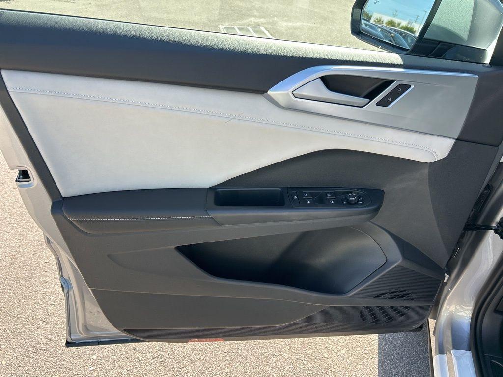 new 2026 Volkswagen Taos car, priced at $33,036