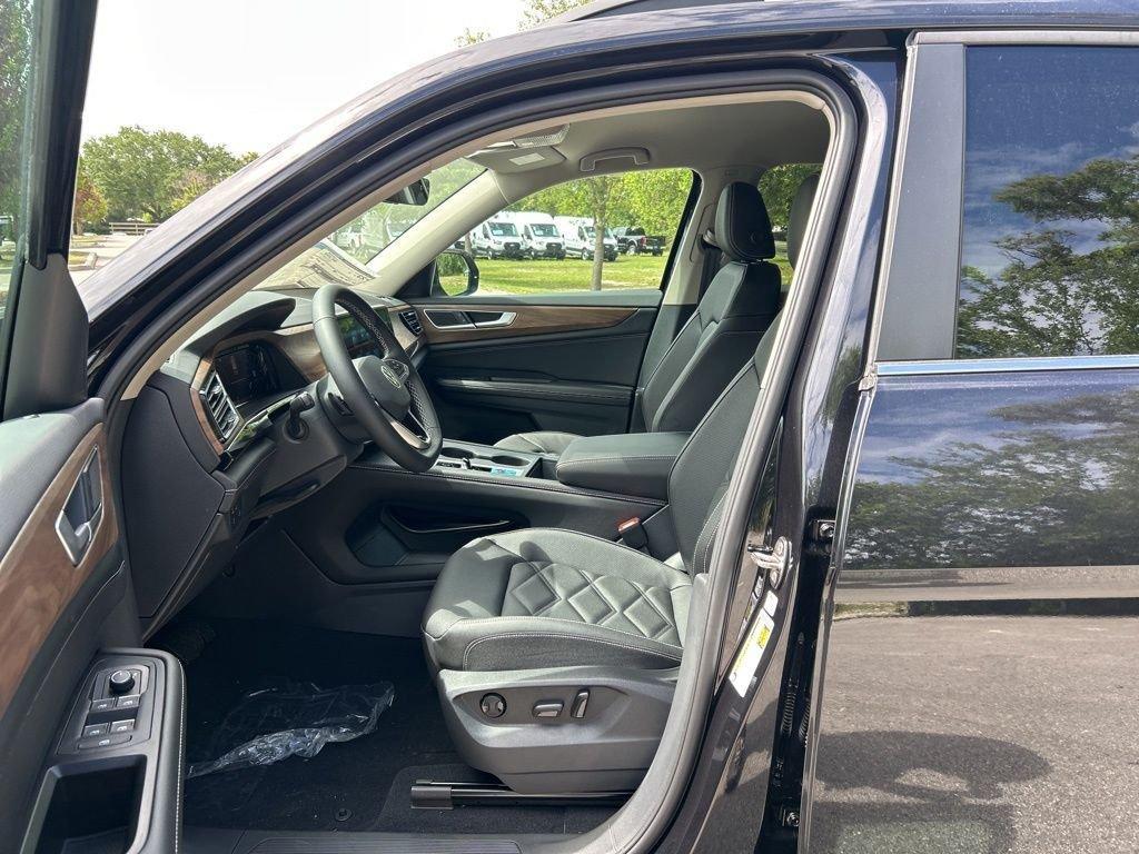 new 2026 Volkswagen Atlas car, priced at $35,887