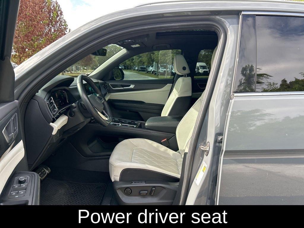 used 2024 Volkswagen Atlas Cross Sport car, priced at $37,520